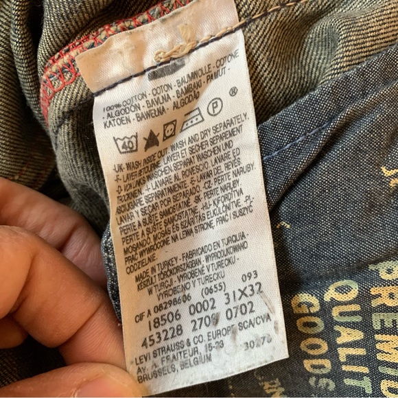 Levi's 506 Standard Rise Mens Size 31 x 32 Zipper Pockets Denim Jeans - Picture 8 of 16